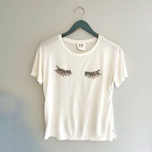 Beaded eyelash graphic tee